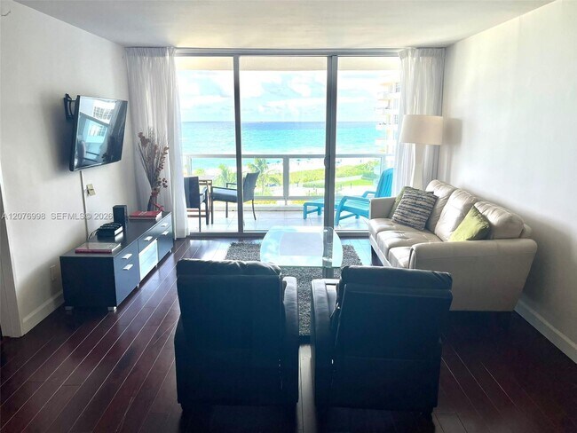 Building Photo - 5161 Collins Ave