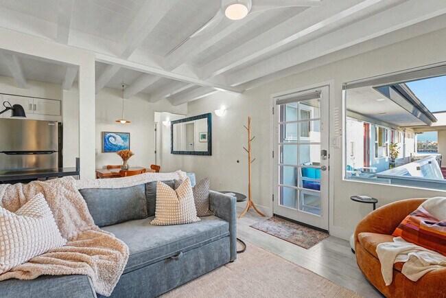 Foto del edificio - 2612 Bayside Ln