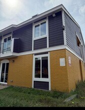 Building Photo - 12623 Ashford Meadow Dr