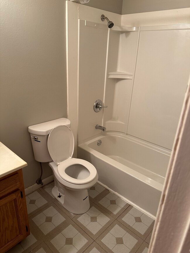 Building Photo - Nottingham West Apartments