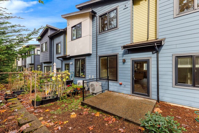 Foto del edificio - Sammamish 2 Bedroom 2.5 Bath Townhouse wit...