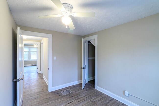 Building Photo - Newly Renovated 4 Bedroom, 2 Bath Cape Cod