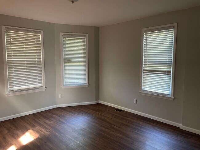 Foto del edificio - 217 Irvington Ave