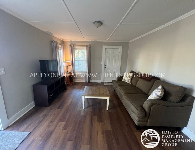Building Photo - Charming Remodeled Home in the Heart of Or...