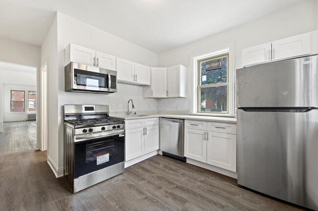 Building Photo - The Richmond