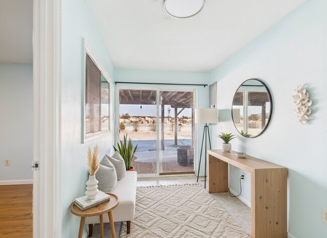 Building Photo - Beautiful 3 Bedroom, 3 Bath Townhome in Central York Schools!