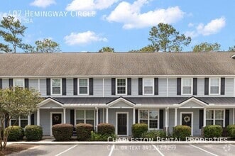 Building Photo - 407 Hemingway Cir