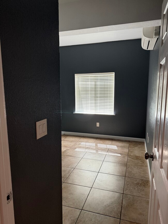 Building Photo - 1130 Oatgrass Way