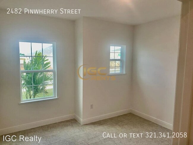 Building Photo - 2482 Pinwherry St