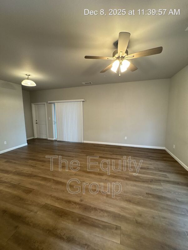 Foto del edificio - 514 S Summit St