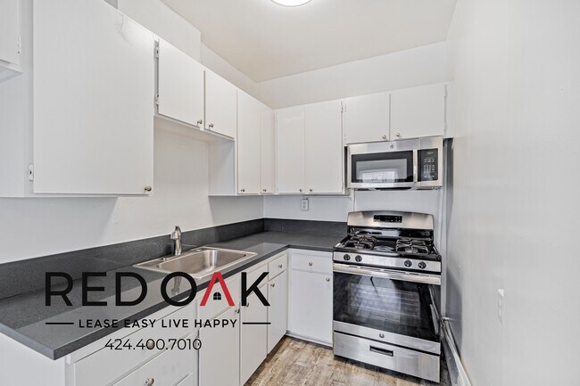 Foto del edificio - 5611 Carlton Way