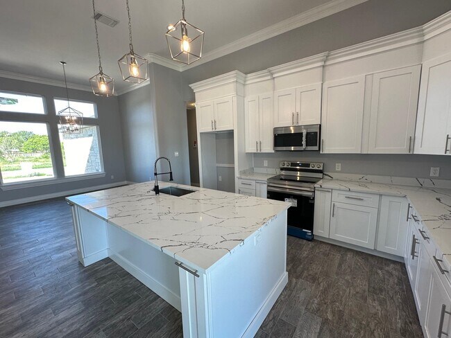 Foto del edificio - 523 Canyon Creek Dr