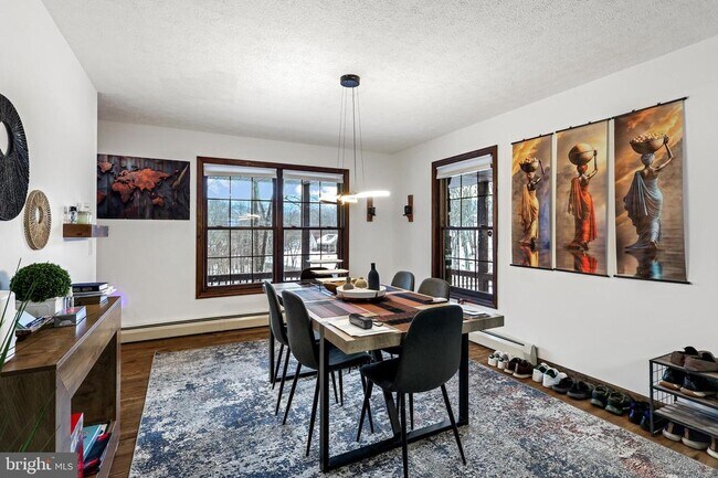 Foto del edificio - 761 Timberlake Dr