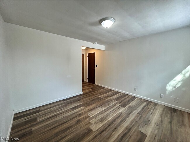 Foto del edificio - 141 Pikeview Rd