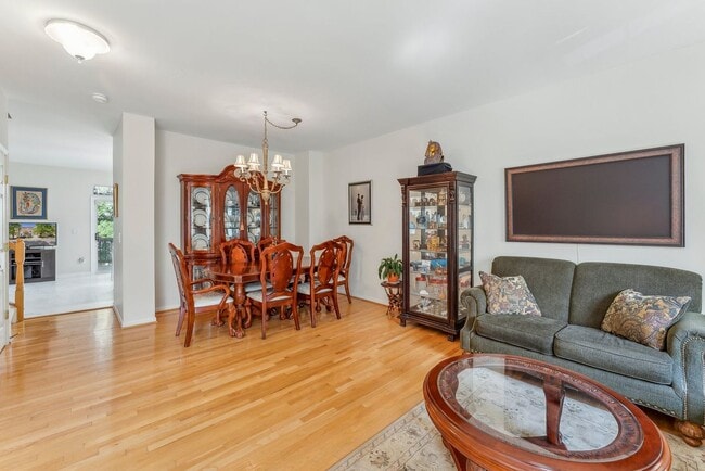 Building Photo - 11450 Abner Ave