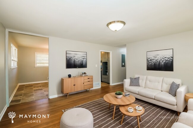 Foto del edificio - 8542 Taylor Rd