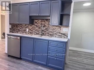 Photo du bâtiment - 375 Blue Lake Rd