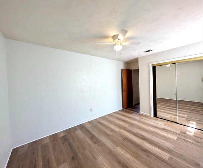 Foto del edificio - 1736 Augustine Pl
