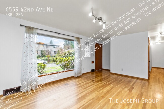 Foto del edificio - 6559 42nd Ave NE