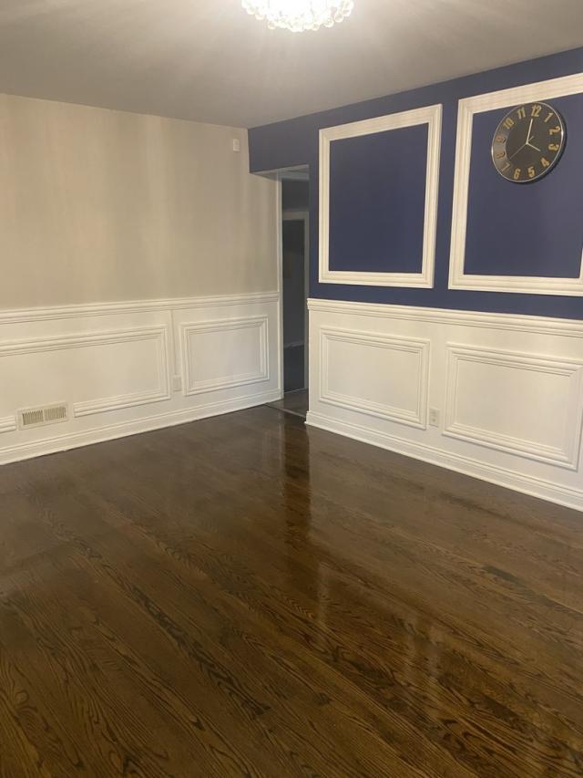 Building Photo - 4 bedroom in South Holland IL 60473