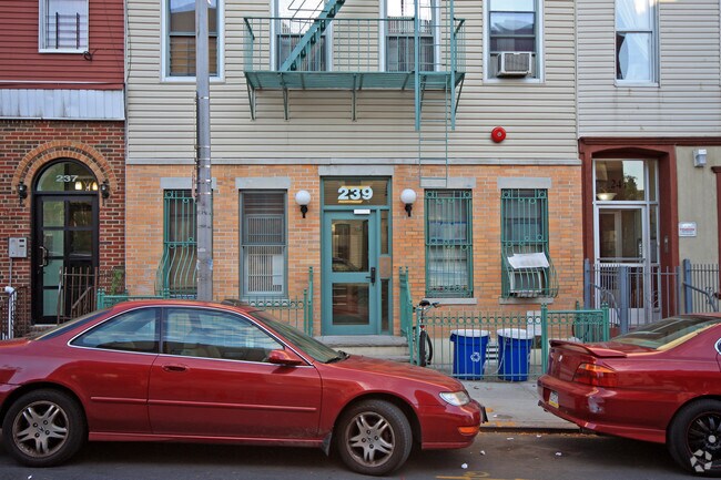 Building Photo - 239 Jefferson St