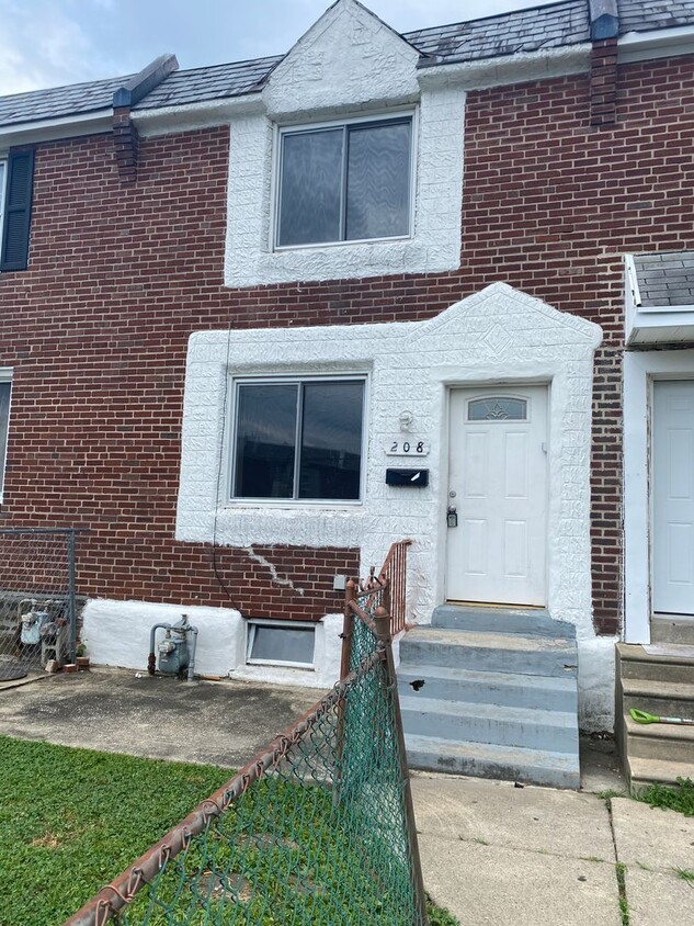 Primary Photo - Beautiful 3 Bedroom, 1 Bath in Darby!