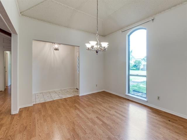 Foto del edificio - 207 Hemlock Dr
