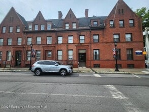 Building Photo - 98 N Franklin St