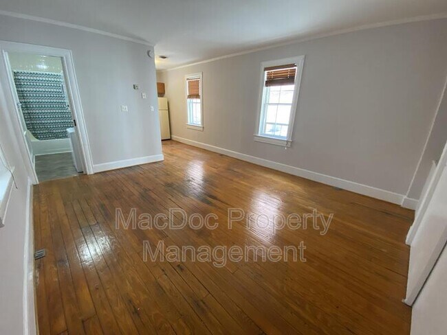 Foto del edificio - 806 Caroline St