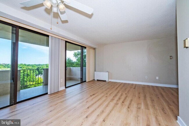 Foto del edificio - 4141 N Henderson Rd