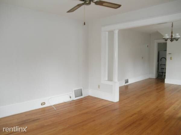 Building Photo - 19 Orchard Pl