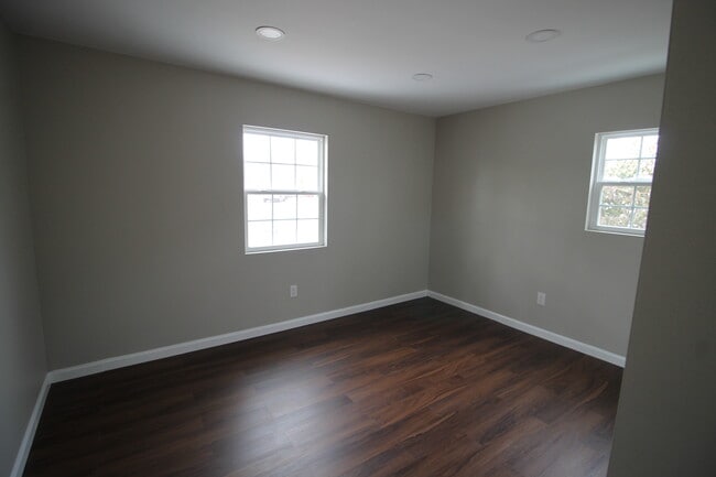 Building Photo - 4805 Toledo Ct