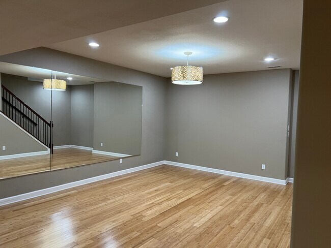 Foto del edificio - 6727 N White Fir Dr