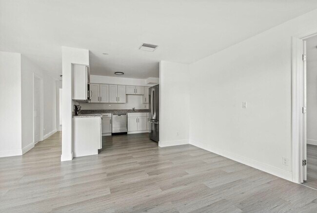 Foto del edificio - 230 SW 13th Ave