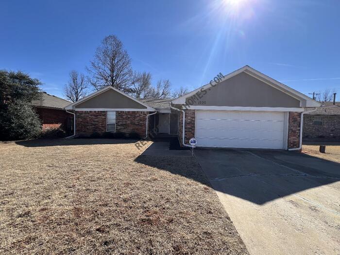 Primary Photo - 1330 St Mathews Dr