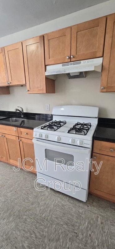 Building Photo - 9 Victory Rd