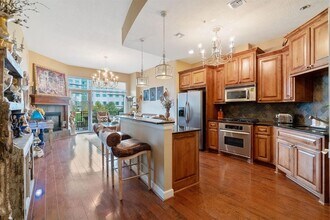 Building Photo - 3 Waterway Square Pl