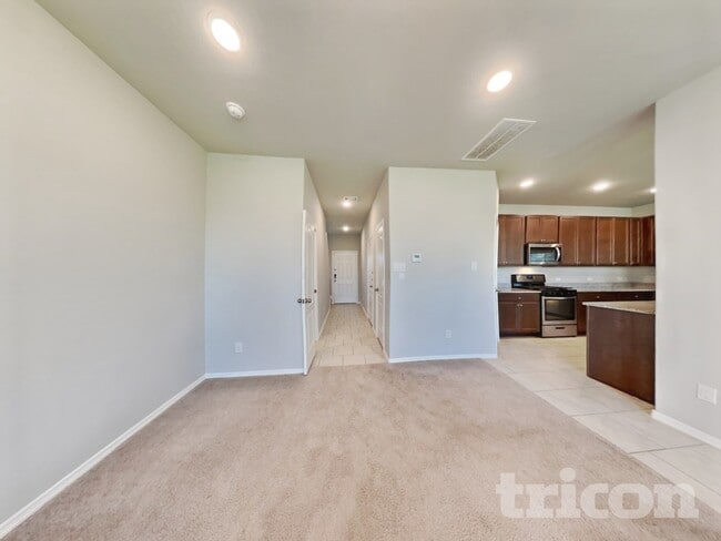 Foto del edificio - 40807 Mostyn Hill Dr