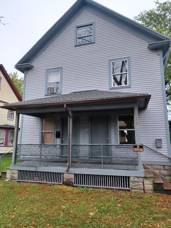 Primary Photo - 118 Bowman St