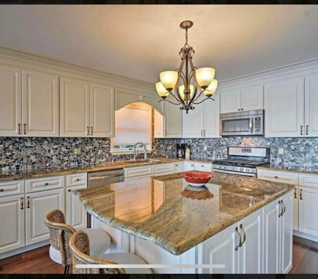 Foto del edificio - 6502 Beach Rd