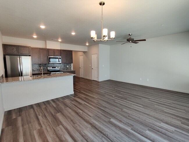 Foto del edificio - 564 S Quillan Ct