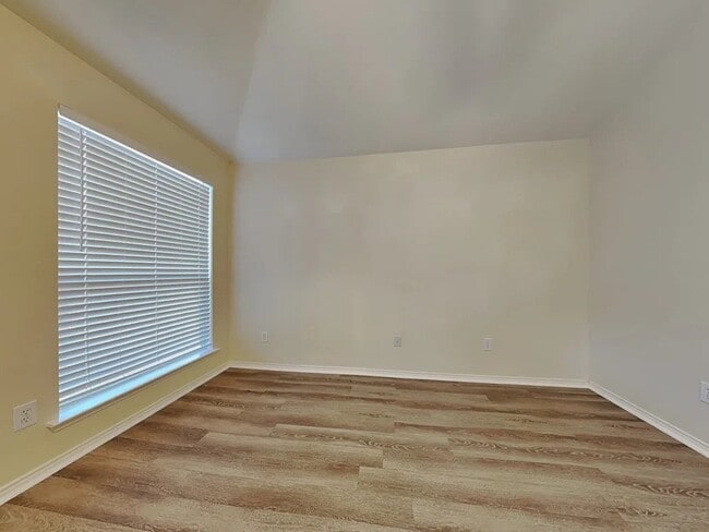 Building Photo - 9701 Westmere Ln