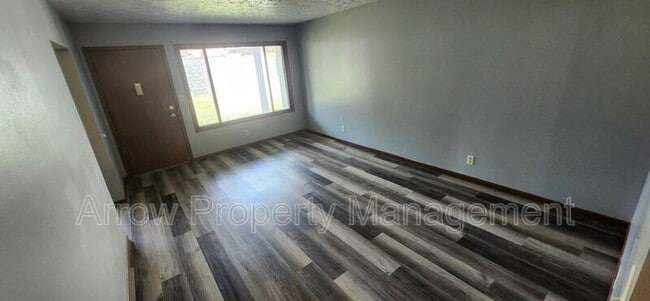 Building Photo - 828 E St