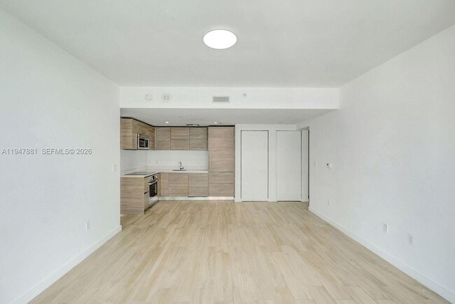 Foto del edificio - 1300 S Miami Ave