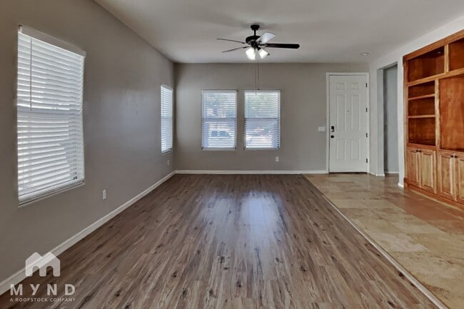 Building Photo - 1348 S Loback Ln
