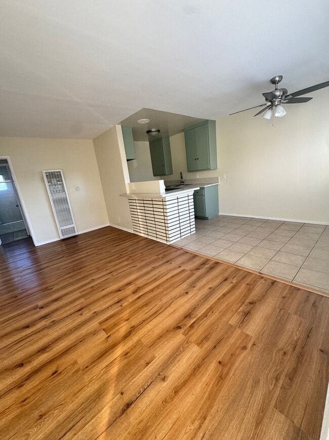 Building Photo - 1 BDRM, 1 Bath with Parking Space