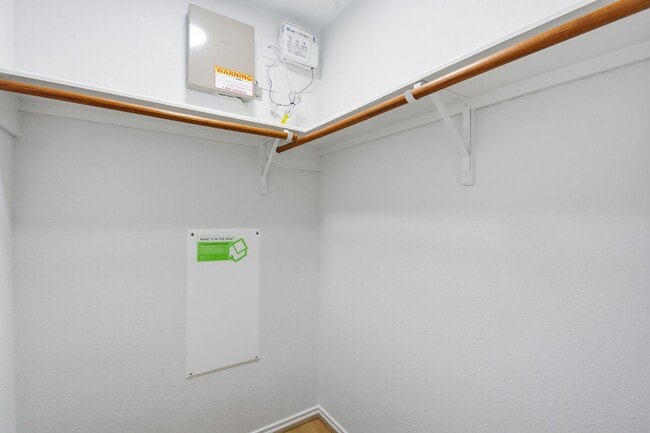 Building Photo - 20615 Moonrise River Ln