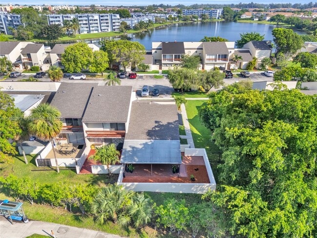 Foto del edificio - 9131 Fontainebleau Blvd