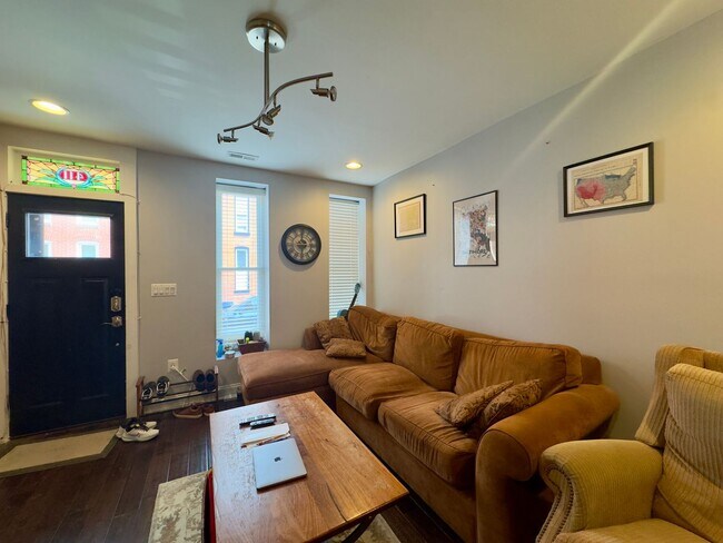 Photo - Charming 3Bed/3.5Bath Apartment in Riversi...