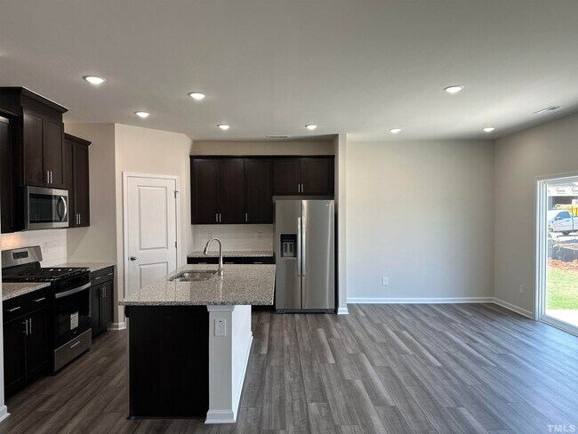 Building Photo - 7106 Stratified Ct